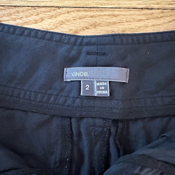 Vince black pleated cuffed shorts - Picture 7 of 7